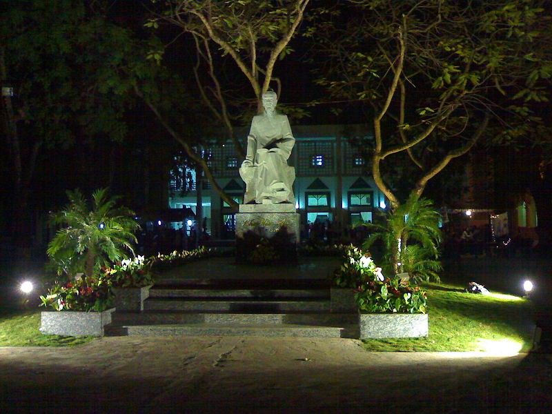 Statue lighting