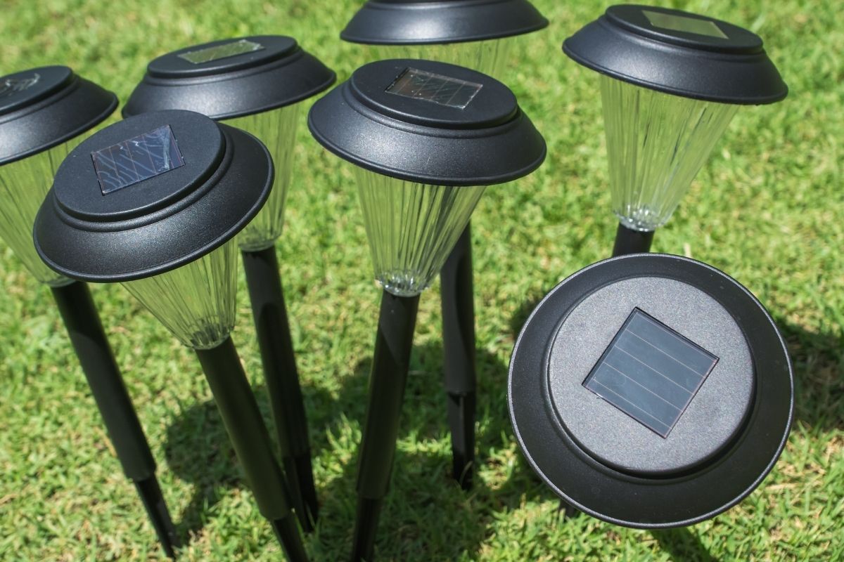 New 20 Pcs solar Garden Landscape Lights Replacement Plastic Spikes ABS Plastic 